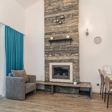 Pine Woods B35 In Silver Mountain *